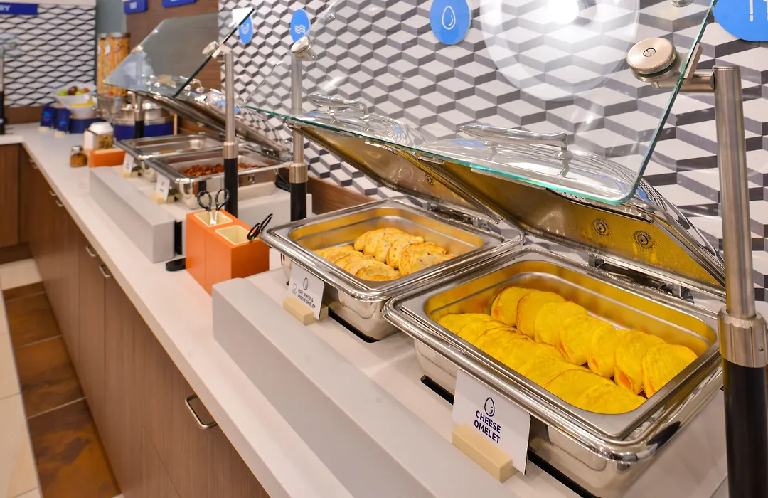 Holiday Inn Express - Newark Airport - Elizabeth By Ihg-1