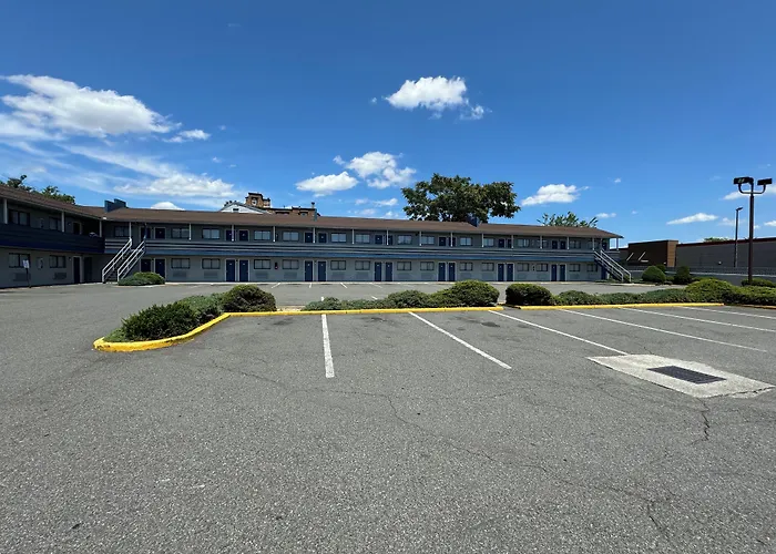 Ritz Motel Elizabeth